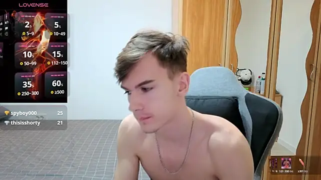 BradyFlint 现场XXX聊天