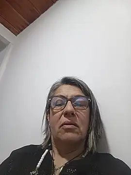 Chat XXX en directo de nocturnewhisper