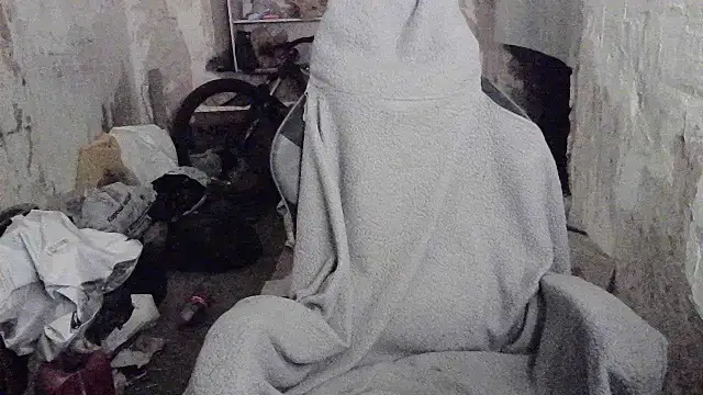 makarov1993 Adlı Modelin Canlı XXX Sohbeti