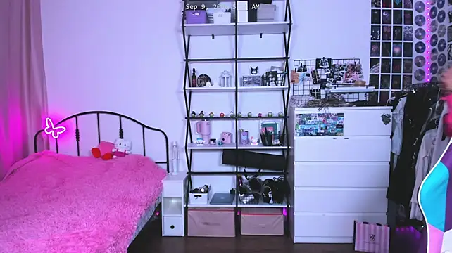 ashleywowmeow's Live XXX Chat