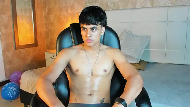 Toji_ferrer Chat XXX in diretta