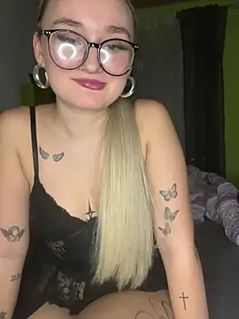 Chat XXX en directo de SexyyEmilyy