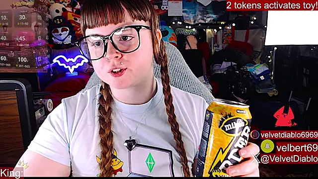 VelvetDiablo Chat XXX in diretta