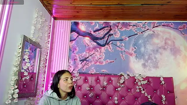 nucitacouple Adlı Modelin Canlı XXX Sohbeti
