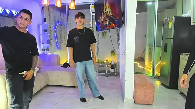 Houseofwarrios: απευθείας συνομιλία ΧΧΧ
