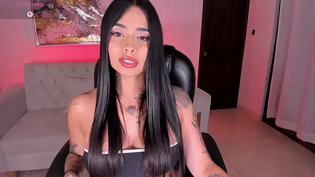 MariaHerrera_ Adlı Modelin Canlı XXX Sohbeti