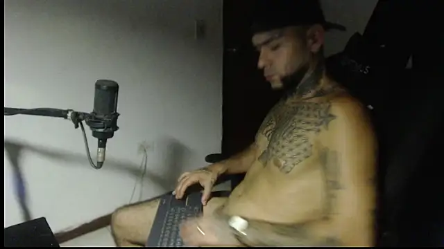 ROOKERT live XXX chat