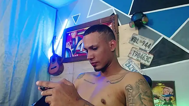 MagnusFrost Chat XXX in diretta