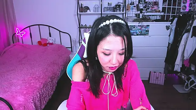 ashleywowmeowのライブXXXチャット