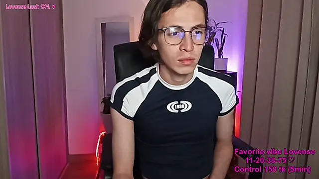 Živý XXX chat Nox_guy_next_door