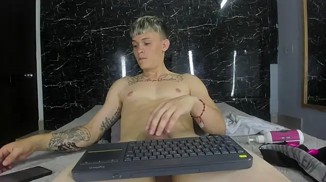 Онлайн чат XXX Robinlion91