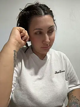 Chat +18 de KittyObsession ao vivo