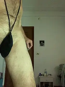 XXX chat uživo modela TORAKIKI79