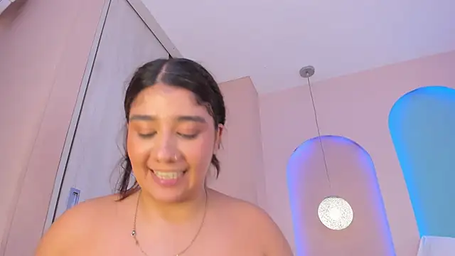 TiffanyHillss1 élő XXX-chatje