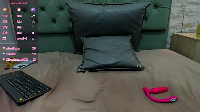 KataleyaVelvet Chat XXX in diretta