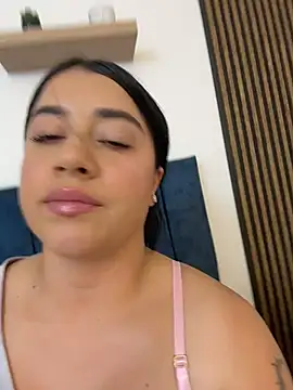 Chat XXX en directo de KallyMyller1