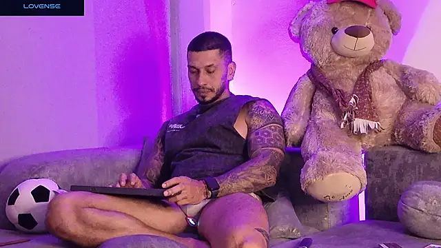 Seth_Vegaa Live XXX-Chat