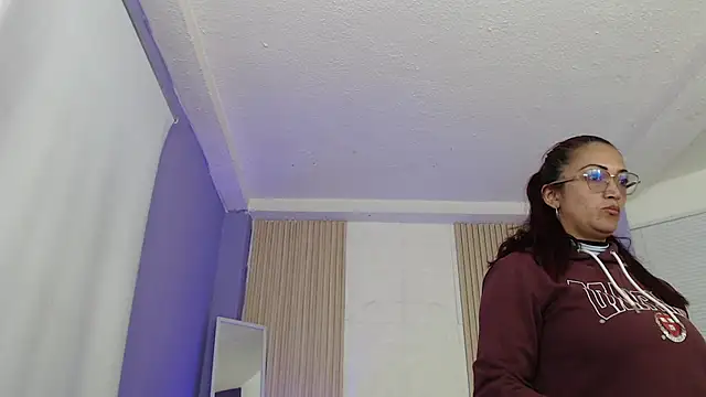 dayana_mendoza69's Live XXX Chat