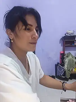 laurahotdirty Chat XXX in diretta