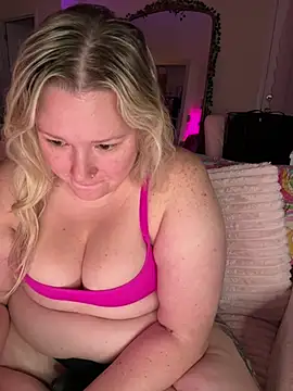 PiggyRose Live XXX Chat