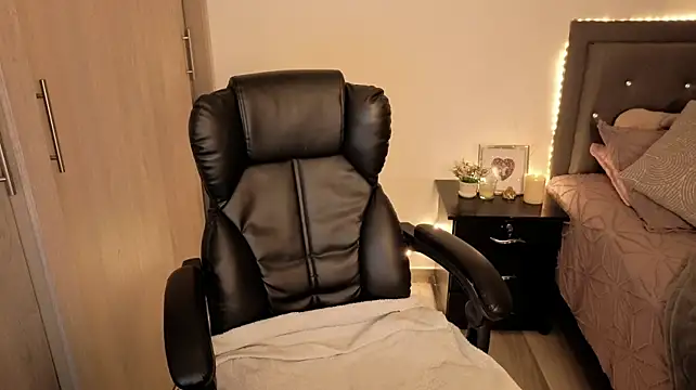 Kaylani24n Live XXX chat