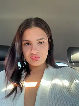 MiraReach Live XXX-Chat