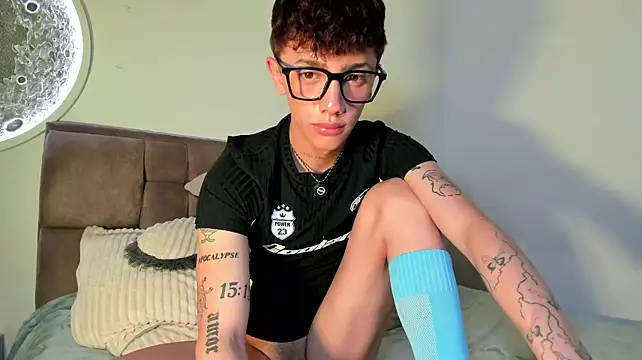 Timothy_ros লাইভ XXX চ্যাট