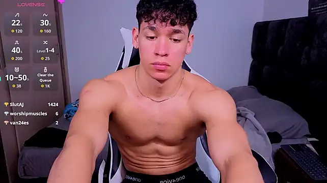 Luke_Muscle 即時 XXX 聊天