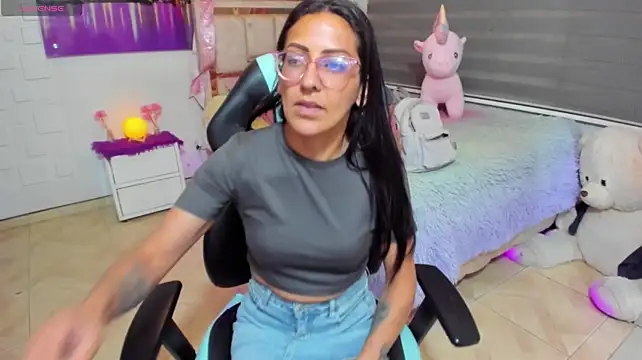 alma_blue Live XXX-Chat