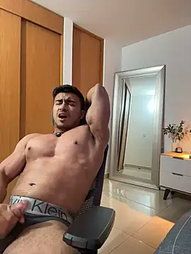 Chat +18 de Chris_Clarck ao vivo