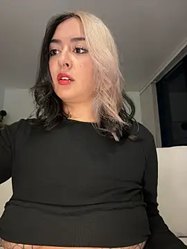 Rae_Lil_White 即時 XXX 聊天