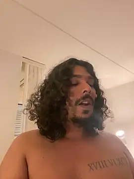 הופעת וובקאם של daddyvibes