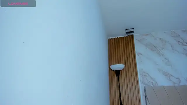 Živý XXX chat j_belle_