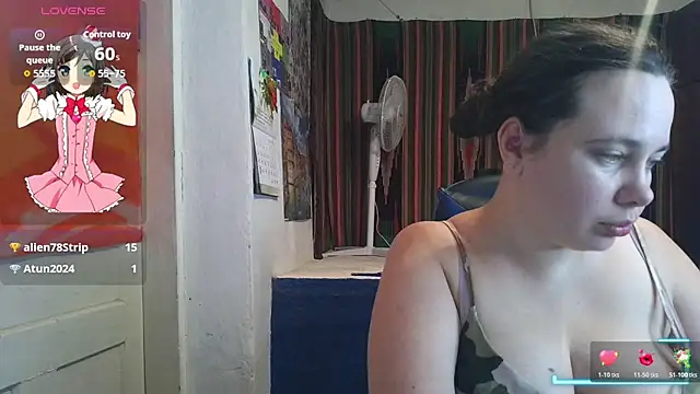 Chat +18 de Cora_Maro ao vivo