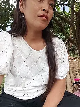 Alice-567's Live XXX Chat