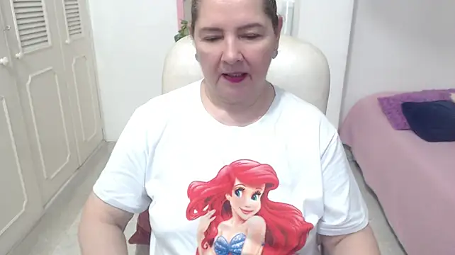 leonela_69's Live XXX Chat