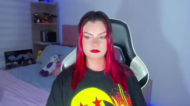 צ'אט XXX בשידור חי של OphelianaRose33