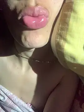 XXX chat uživo modela MiroKari2