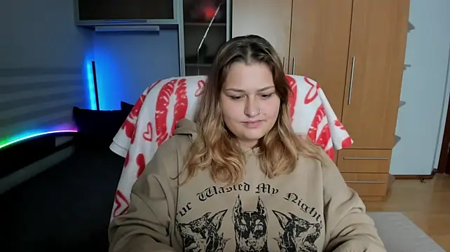 Chat +18 de NoraLiin ao vivo