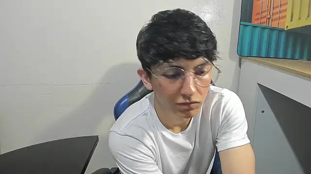 Živý XXX chat ElanGiraldo