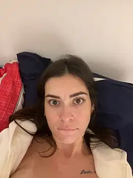 fer-nanda Chat XXX in diretta
