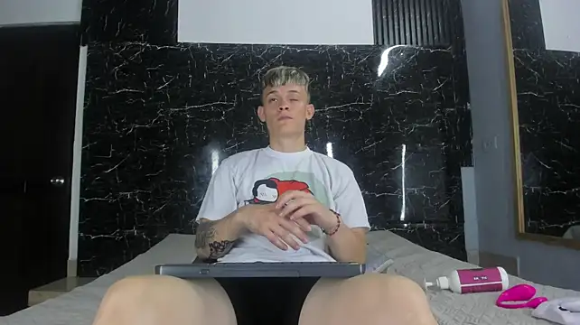 Robinlion91's Live XXX Chat