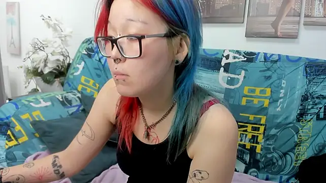 XXX chat uživo modela Cute__Kiko
