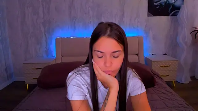 AlexaBarkley Adlı Modelin Canlı XXX Sohbeti