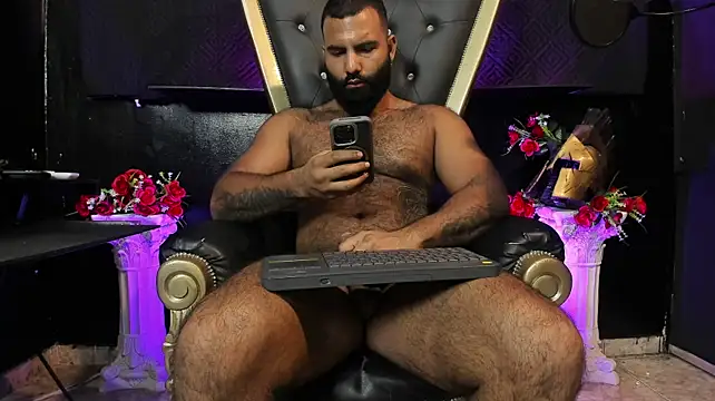BeardAndrew's Live XXX Chat