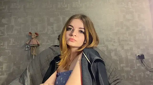 Elirya's Live XXX Chat