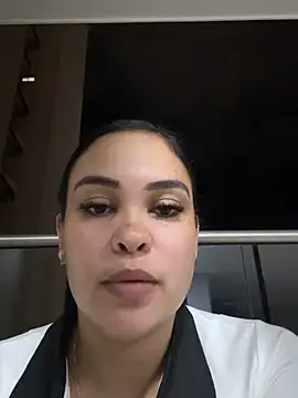 XXX chat uživo modela FOX_LATINA