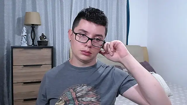 BlackFoXXX69's Live XXX Chat
