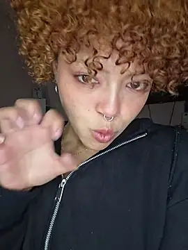 XXX chat uživo modela keiry_Bloom