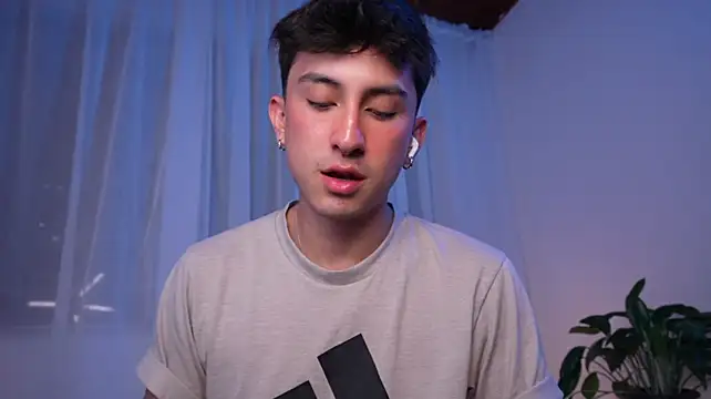sweettaaron01's Live XXX Chat